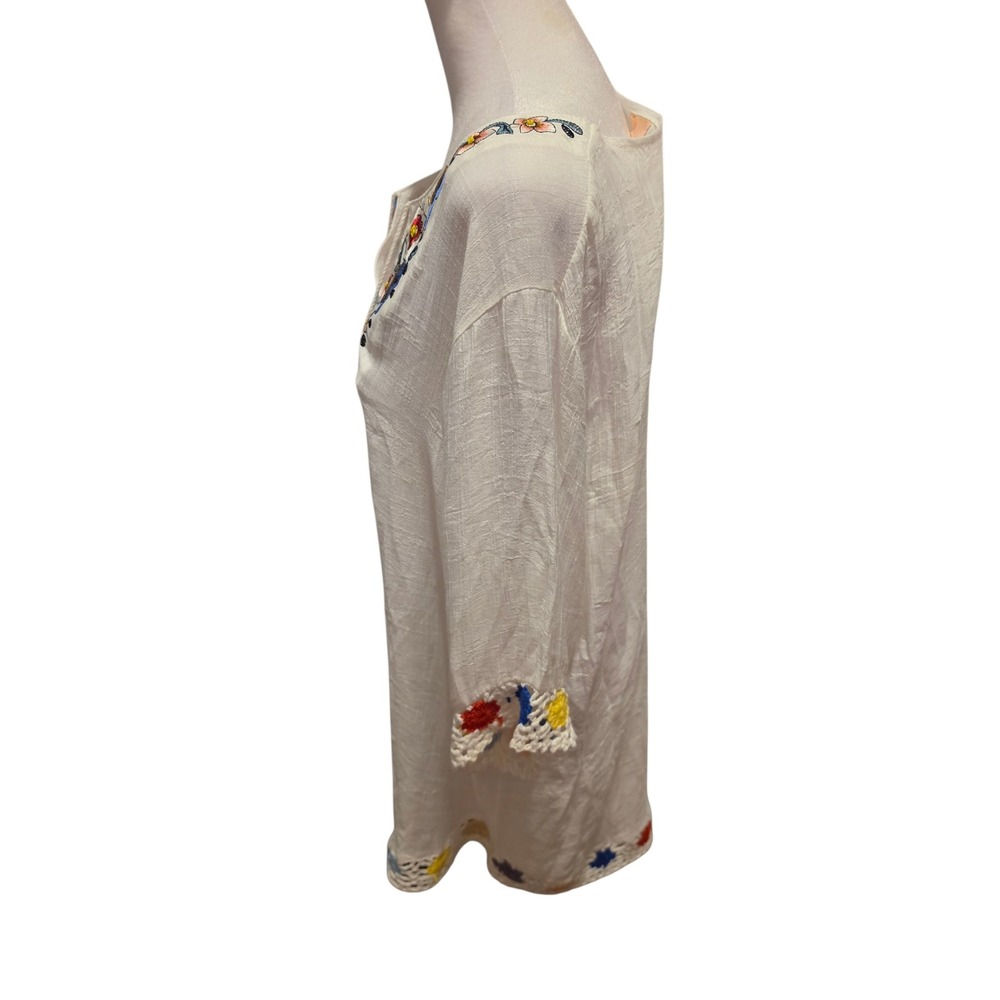 Finovas White Embroidered Butterfly Floral Tunic Top Crochet Trim Pom Pom Tassel - Picture 7 of 11